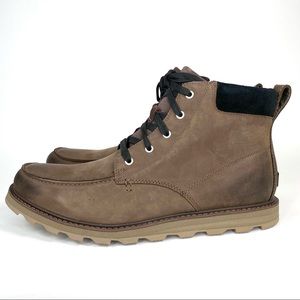 NEW - Men’s Sorel Moc Toe Waterproof Leather Boots